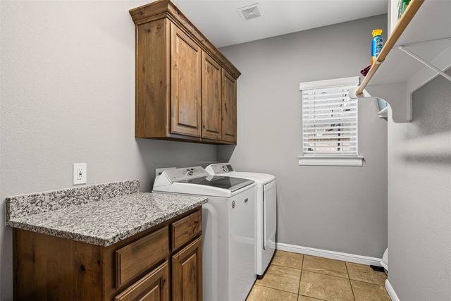 1617 Hawthorne Street, Cleburne, TX 76033