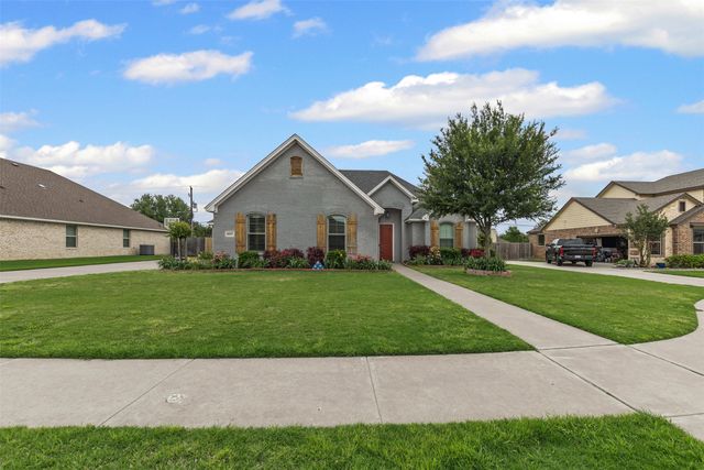 1617 Hawthorne Street, Cleburne, TX 76033