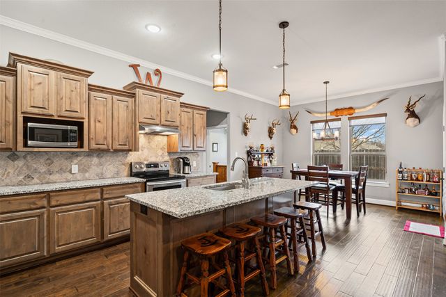 1617 Hawthorne Street, Cleburne, TX 76033