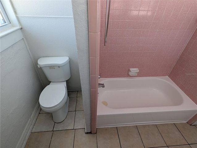 2904 W CHESTNUT STREET 2, Tampa, FL 33607