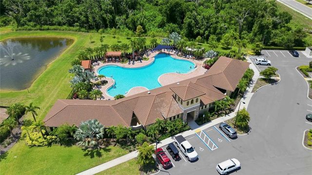 17119 HARVEST MOON WAY, Bradenton, FL 34211