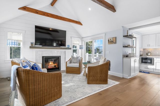 21 Cockachoisett Lane, Osterville, MA 02655