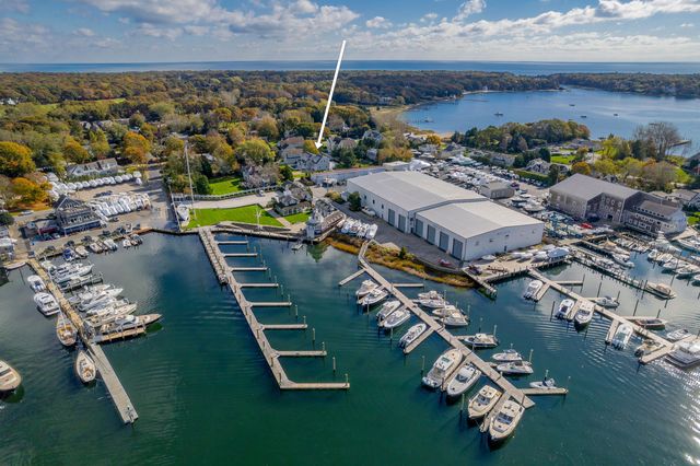 21 Cockachoisett Lane, Osterville, MA 02655