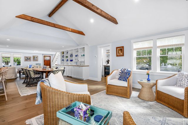21 Cockachoisett Lane, Osterville, MA 02655