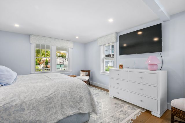 21 Cockachoisett Lane, Osterville, MA 02655