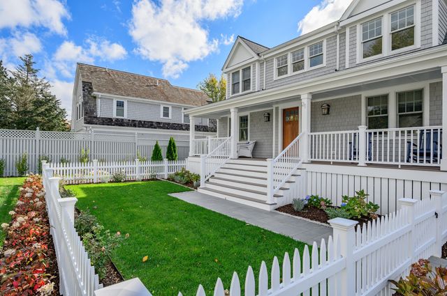 21 Cockachoisett Lane, Osterville, MA 02655