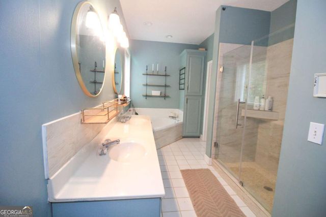 349 Hillridge Cove, Lizella, GA 31052