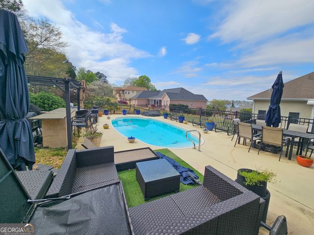 349 Hillridge Cove, Lizella, GA 31052