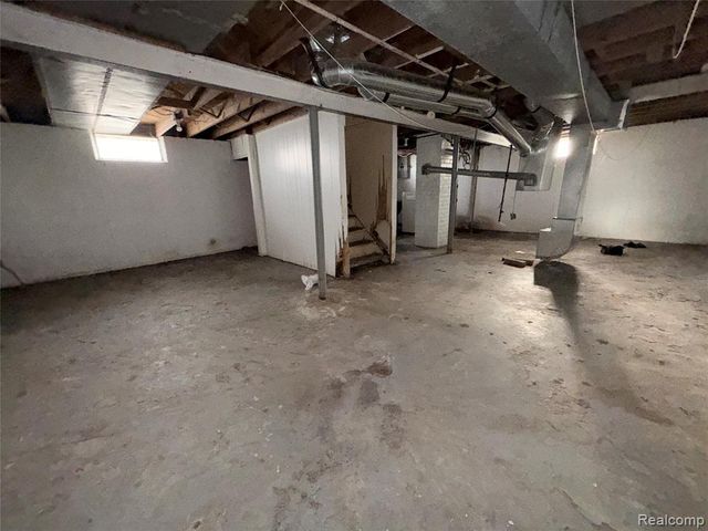 8855 Stout Street, Detroit, MI 48228