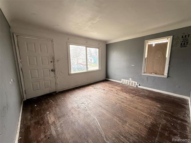 8855 Stout Street, Detroit, MI 48228