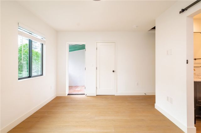 351 S Catalina Street, Los Angeles, CA 90020