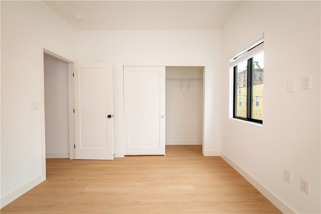 351 S Catalina Street, Los Angeles, CA 90020