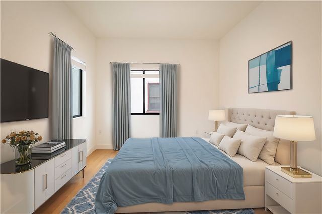 351 S Catalina Street, Los Angeles, CA 90020