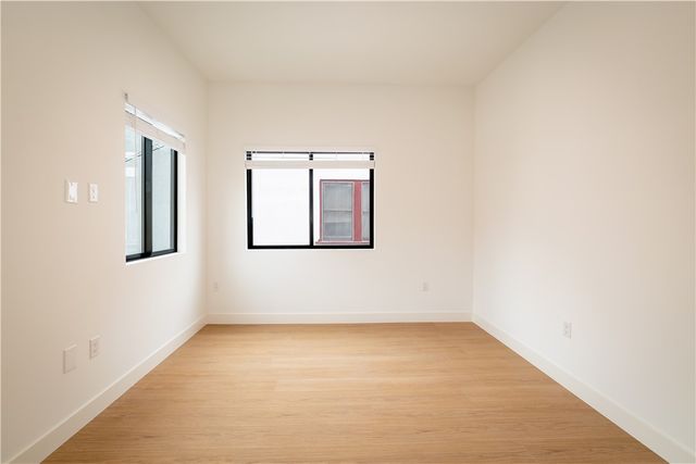 351 S Catalina Street, Los Angeles, CA 90020