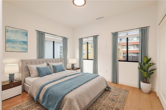 351 S Catalina Street, Los Angeles, CA 90020