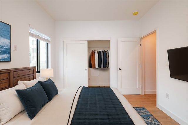 351 S Catalina Street, Los Angeles, CA 90020