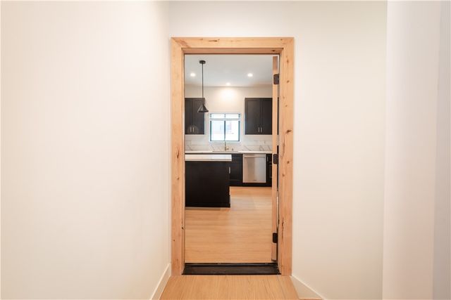 351 S Catalina Street, Los Angeles, CA 90020