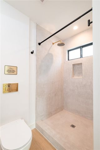 351 S Catalina Street, Los Angeles, CA 90020