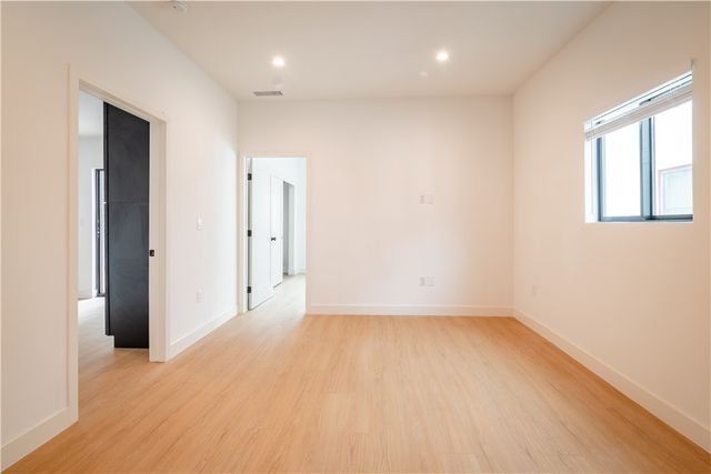 351 S Catalina Street, Los Angeles, CA 90020