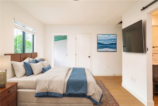 351 S Catalina Street, Los Angeles, CA 90020