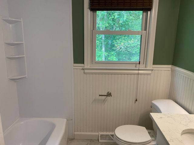 138 Forest St, Needham, MA 02492