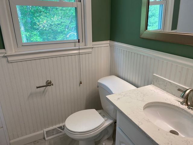 138 Forest St, Needham, MA 02492