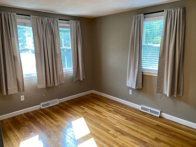 138 Forest St, Needham, MA 02492