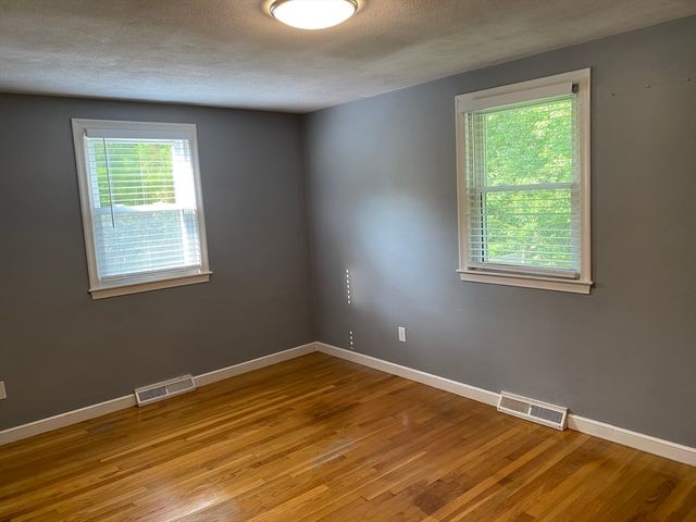 138 Forest St, Needham, MA 02492