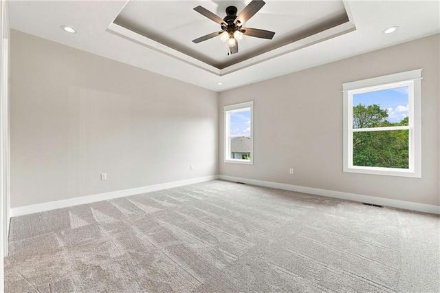 903 Captain Merriman Drive, Freeman, MO 64746