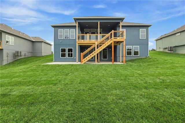 903 Captain Merriman Drive, Freeman, MO 64746