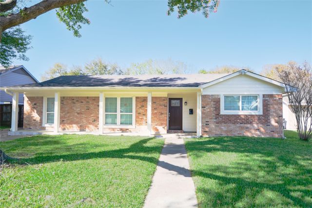 8006 Richmond Avenue, Houston, TX 77063
