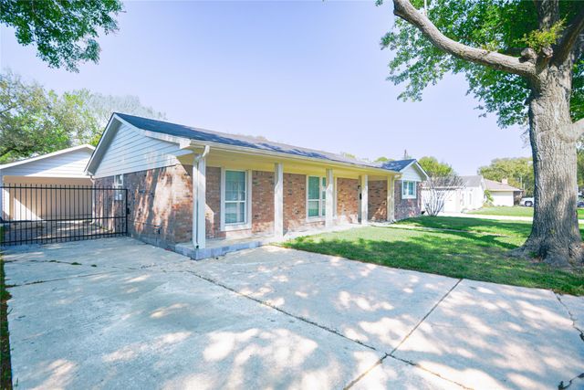 8006 Richmond Avenue, Houston, TX 77063