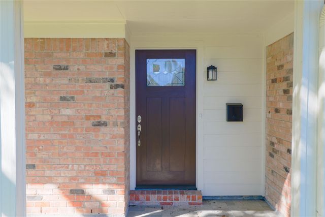 8006 Richmond Avenue, Houston, TX 77063