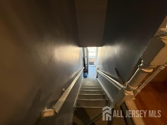 20 Montrose Terrace, Irvington, NJ 07111