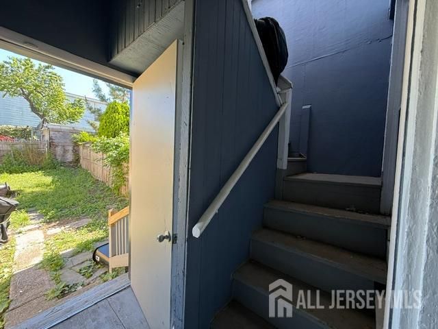 20 Montrose Terrace, Irvington, NJ 07111