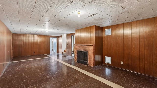 6611 N A St, Spokane, WA 99208