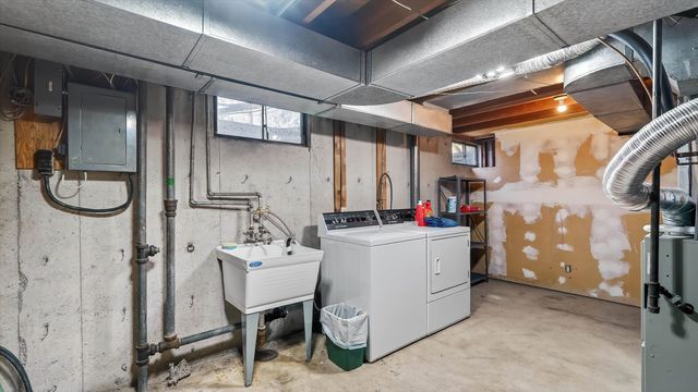 6611 N A St, Spokane, WA 99208