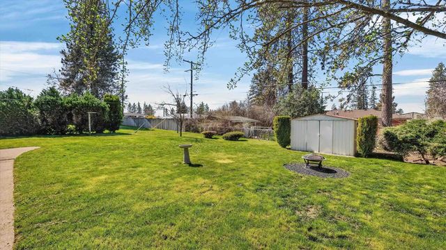 6611 N A St, Spokane, WA 99208