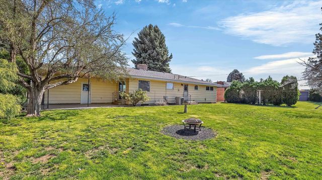 6611 N A St, Spokane, WA 99208