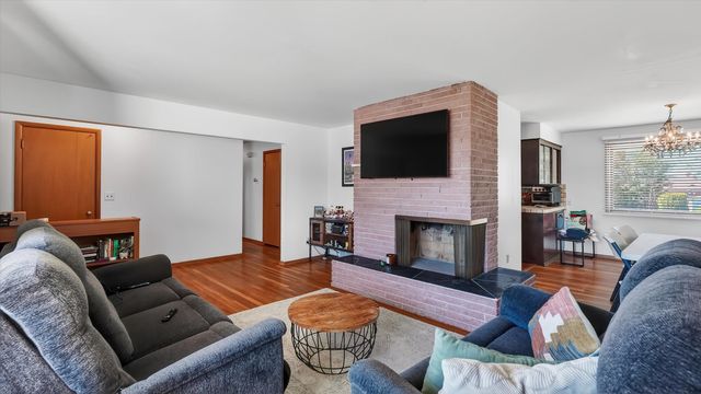 6611 N A St, Spokane, WA 99208