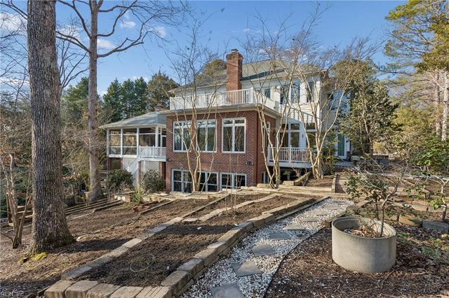 2405 Andre Esteve, Williamsburg, VA 23185