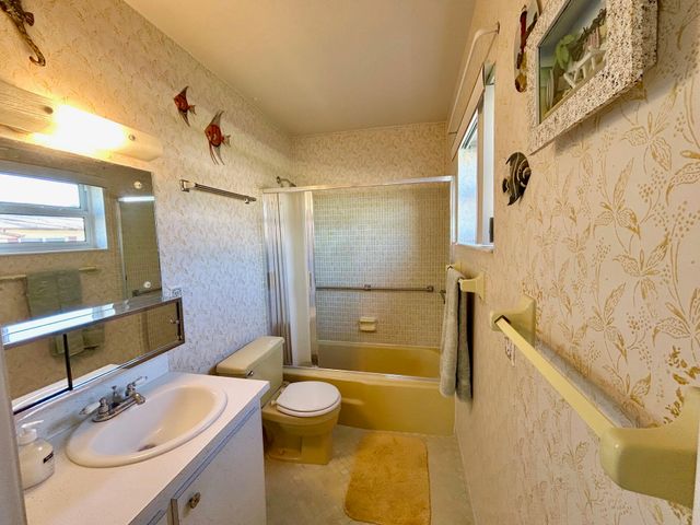 2976 Crosley Drive E J, West Palm Beach, FL 33415