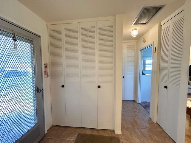 2976 Crosley Drive E J, West Palm Beach, FL 33415