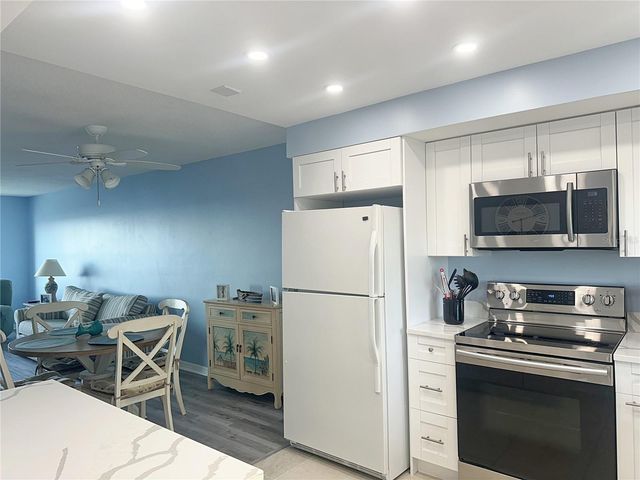 4725 COVE CIRCLE 804, St Petersburg, FL 33708