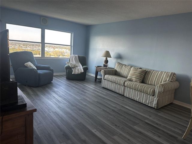 4725 COVE CIRCLE 804, St Petersburg, FL 33708