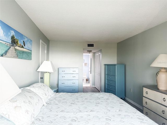 4725 COVE CIRCLE 804, St Petersburg, FL 33708