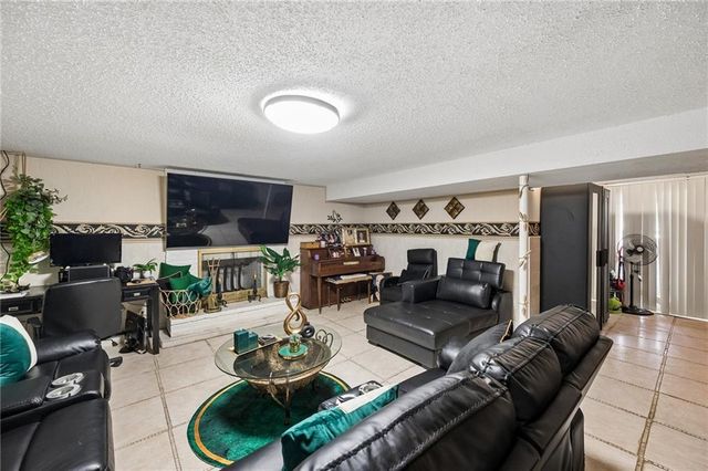 7416 Hardy Avenue, Raytown, MO 64133