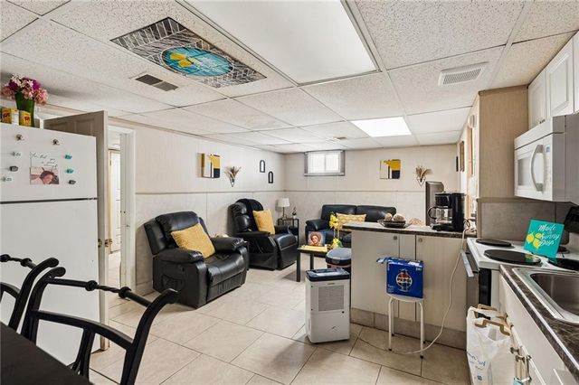 7416 Hardy Avenue, Raytown, MO 64133