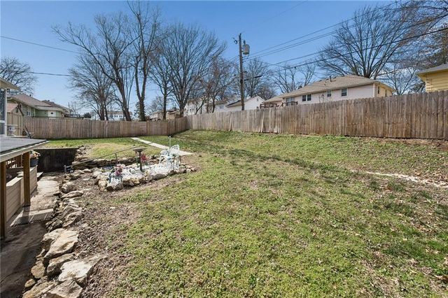 7416 Hardy Avenue, Raytown, MO 64133