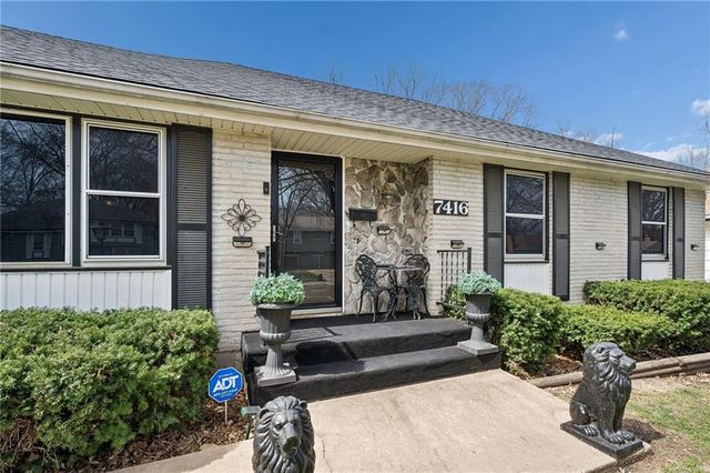 7416 Hardy Avenue, Raytown, MO 64133